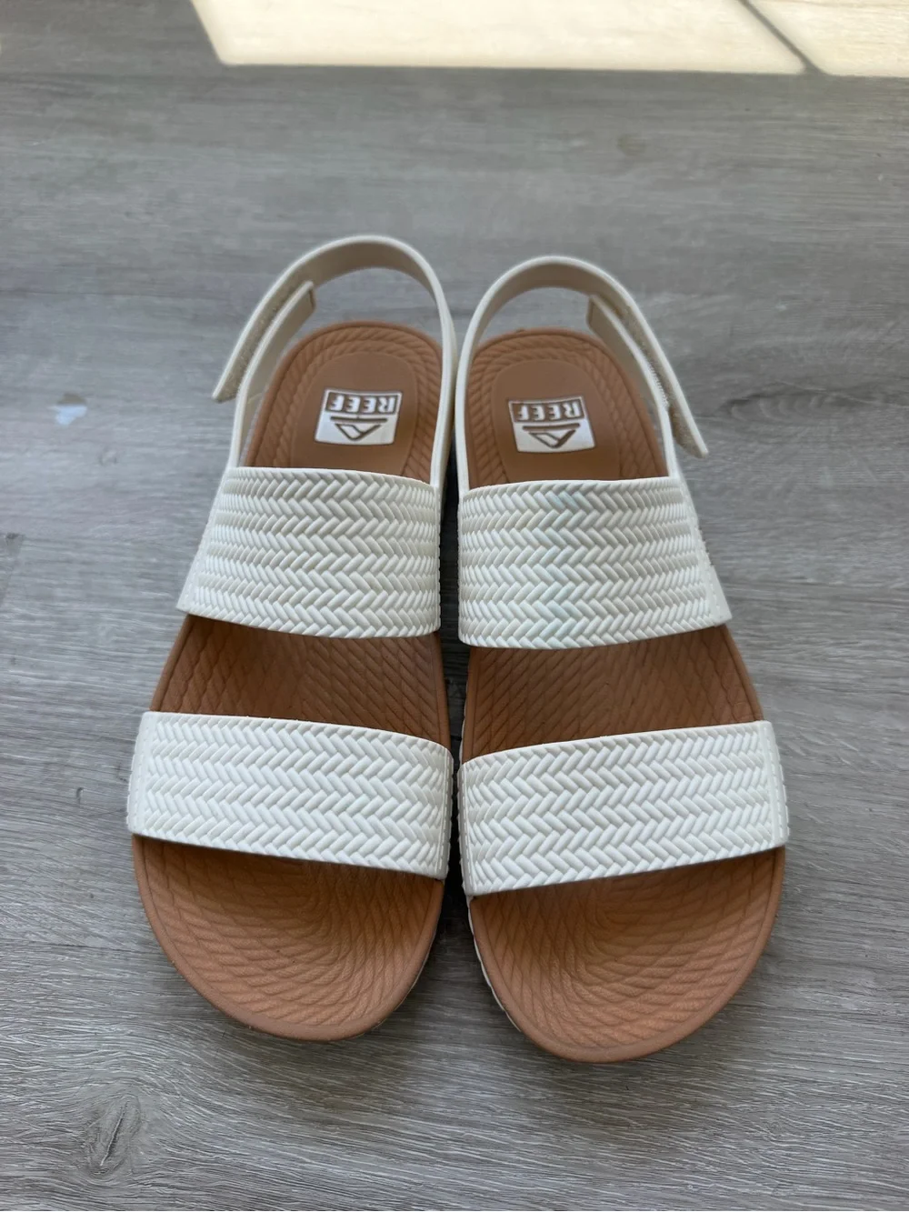 REEF Women’s White Two-Strap Comfort Sandals | Size 9